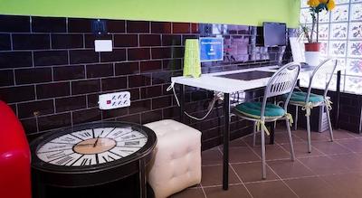 یود استیشن هستل