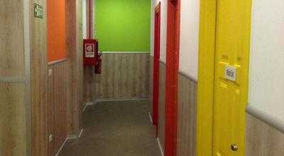 یود استیشن هستل