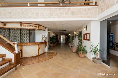 لیکیا رسیدنس هتل اند اسپا