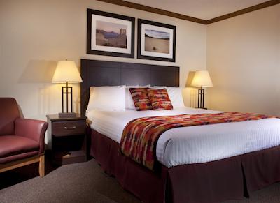 استوپیپ ولز ویلیج