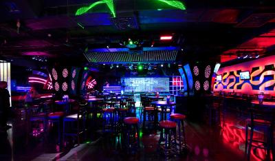 ایمپریال سویتز هتل