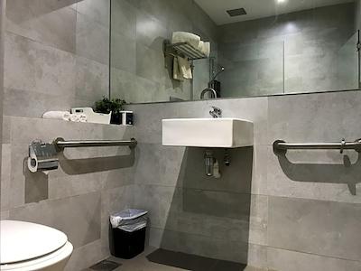 چامپیون هتل