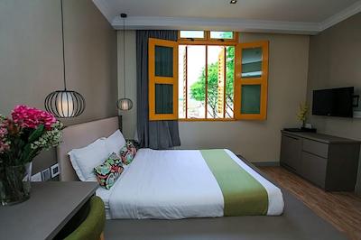 چامپیون هتل