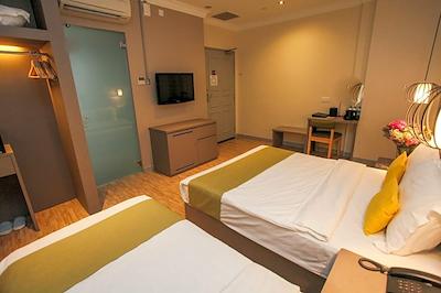 چامپیون هتل