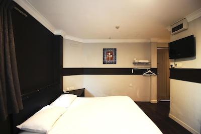 آلیوال پارک