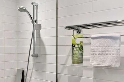 کلارین هتل اند کنگرز