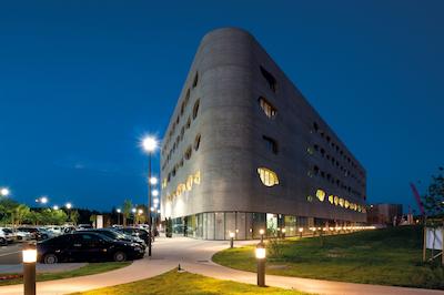 اپارتسیتی کنفرت منتپلیر میلنیر