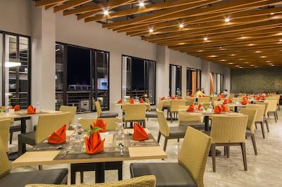 گ هوا هین ریزرت اند مال