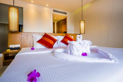 گ هوا هین ریزرت اند مال