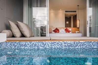 گ هوا هین ریزرت اند مال