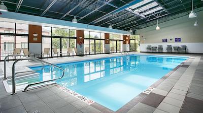 بست وسترن پلاس اُتاوا کاناتا هتل اند کنفرنس سنتر