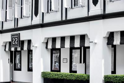 پارک 22 هتل لیتل ایندیا