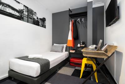 پارک 22 هتل لیتل ایندیا