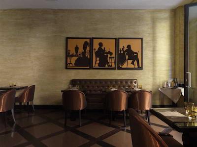 سان فیرنز سویتز اند اسپا