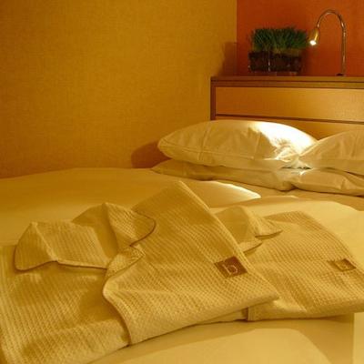 د ب سویدباشی