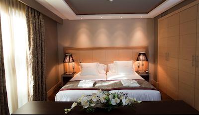 نکسوز والادلید