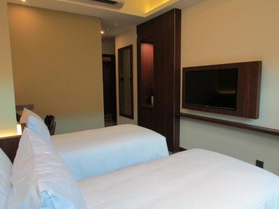 اکوئین هریتیج هتل جو چیات