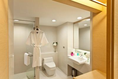 گلو پراتونام