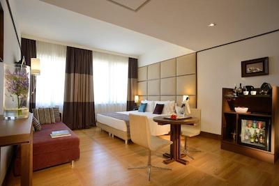 د ایندپندنت هتل