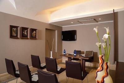 د ایندپندنت هتل