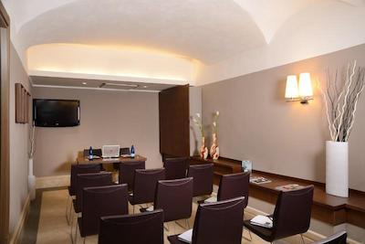 د ایندپندنت هتل