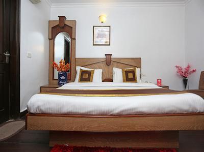 497 او یو او هتل ولکام پالاس