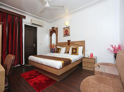 497 او یو او هتل ولکام پالاس