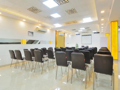 اسکای ریچ اینترنشنال