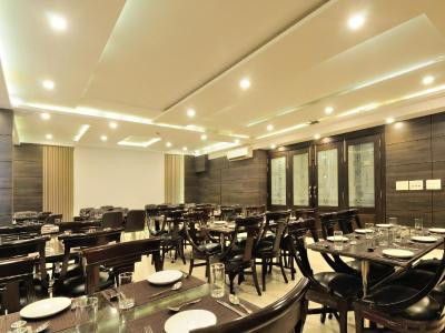 اسکای ریچ اینترنشنال