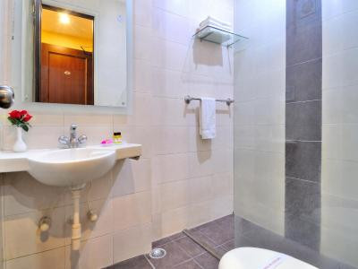 اسکای ریچ اینترنشنال