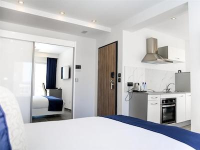 پبلز بوتیک اپاردتل