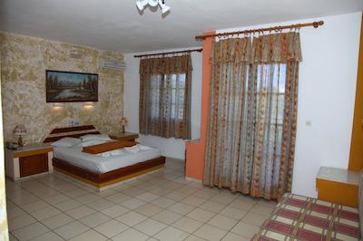 سُجیرکا اپارتمنتز