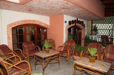 سُجیرکا اپارتمنتز