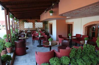 سُجیرکا اپارتمنتز