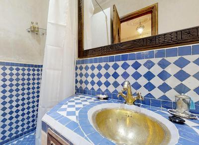 ریاد دیکسنوف لا کسور