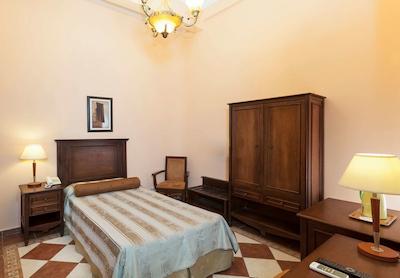 گران هتل ماناجد بای ملی هتل اینترنیشنال