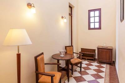 گران هتل ماناجد بای ملی هتل اینترنیشنال