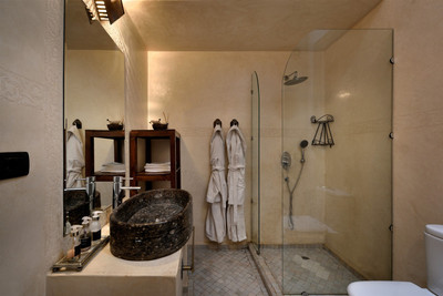 ریاد لز امنیتز