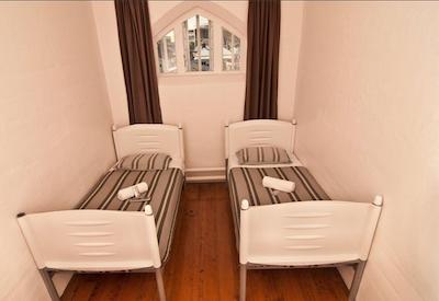 جیلهوس اکسمدیشن