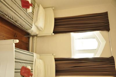 جیلهوس اکسمدیشن