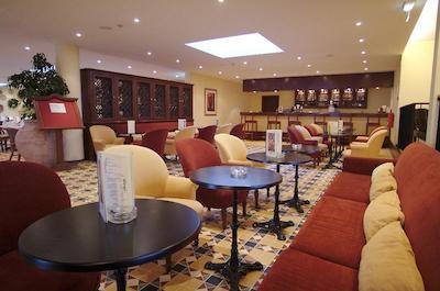 پستانا اتالا