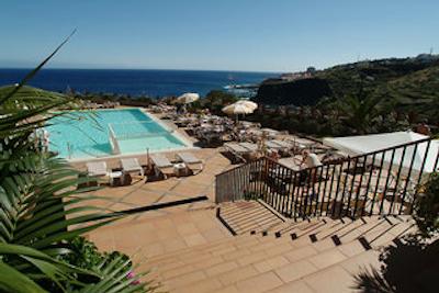 پستانا اتالا