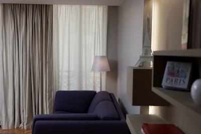 نل هتل اند سویتس بو پرمیر کالکشن