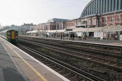 سیمپلی رومز اند سویتز