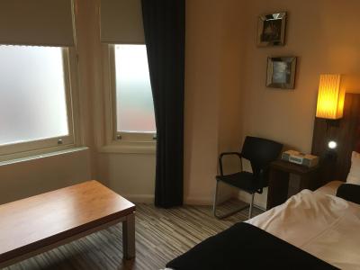 سیمپلی رومز اند سویتز