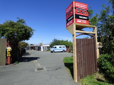 راسکورس باکپاکرز هستل