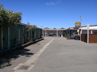 راسکورس باکپاکرز هستل