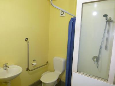 راسکورس باکپاکرز هستل