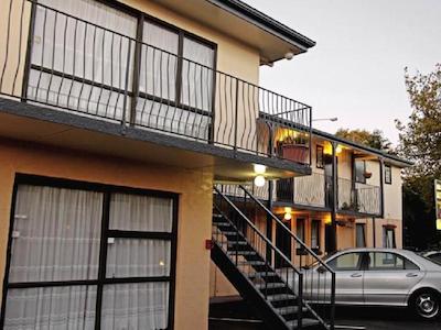 اوالن کورت اکسمدیشن