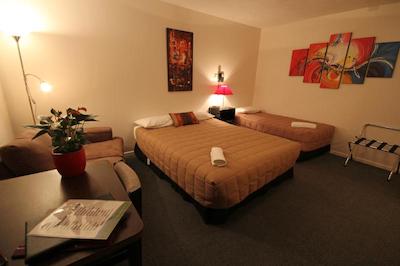 اوالن کورت اکسمدیشن